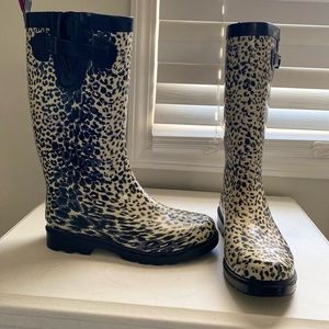 Rain boots